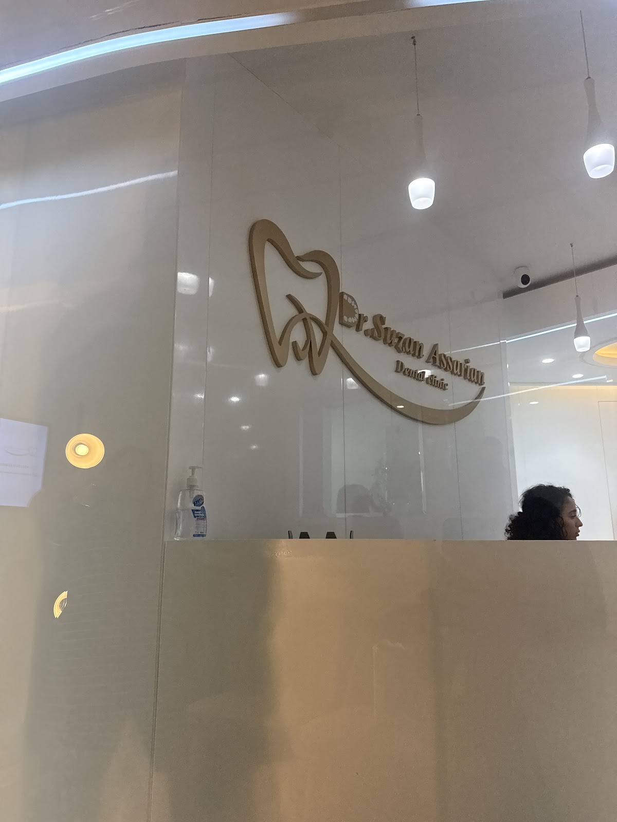 Dr Suzan Assarian Dental Clinic